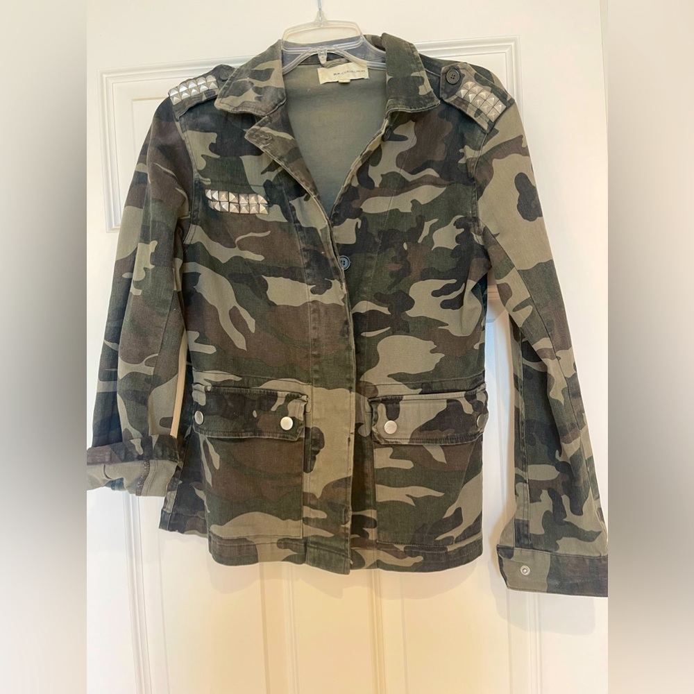 BP Collection Camo jacket - material has stretch